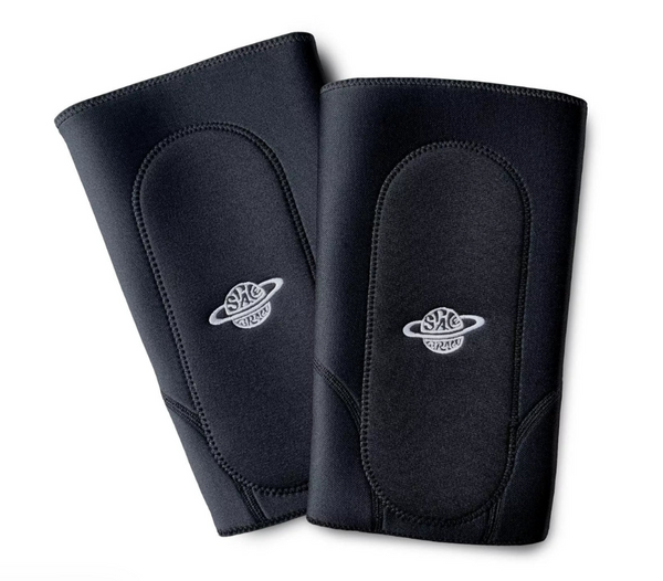 Space brace knee pads
