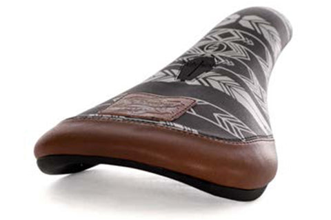 Shadow Penumbra Kalkoff S/2 slim pivotal seat