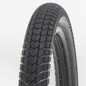 Relic Flatout tyre
