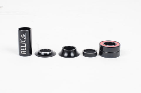 Relic Mid BB 22mm Black